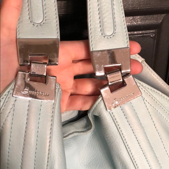 B. Makowsky Bag In baby light blue - Picture 5 of 7